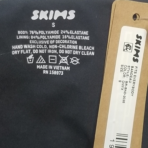 Skims FITS EVERYBODY BANDEAU Bra Black Small NWT - Picture 6 of 7